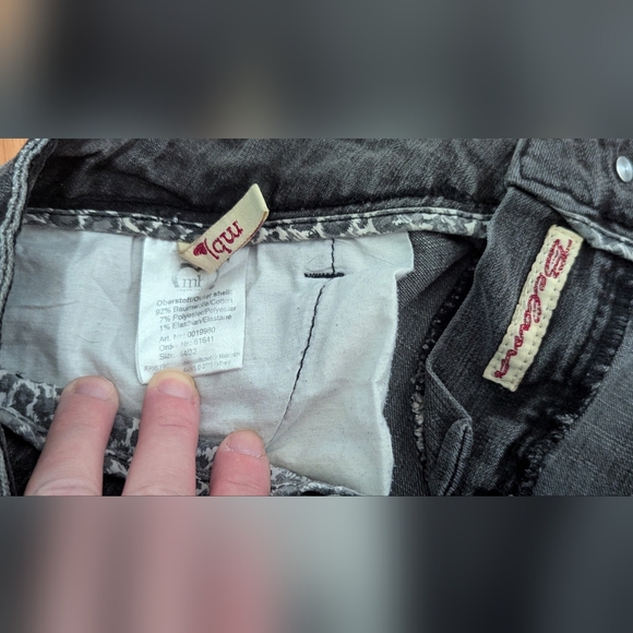 Mbj women's jeans sz 44/32 college edition reality fashion. - Picture 5 of 5